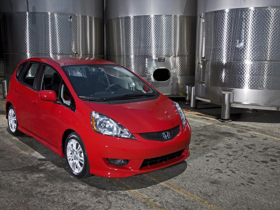  Honda Fit Sport 2008 года  (фото 16 из 32)